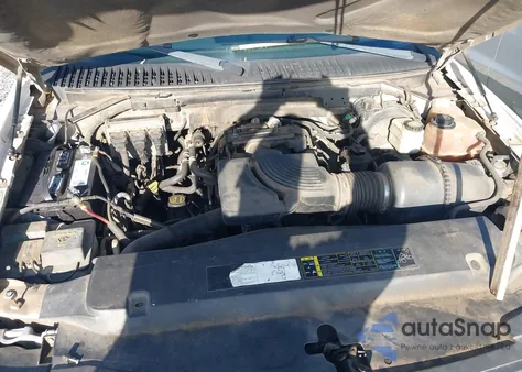 2004 Ford Expedition Xlt z USA, uszkodzony, nr VIN 1FMRU15W64LB14616